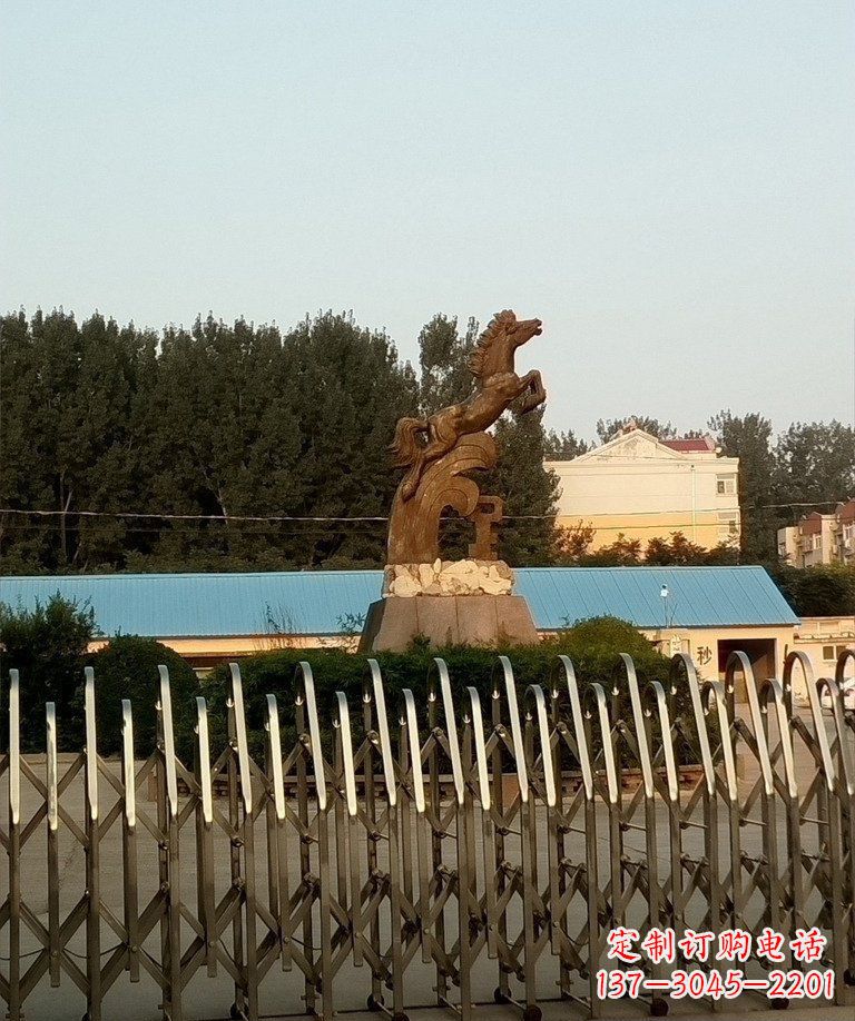 商丘奔马企业景观铜雕