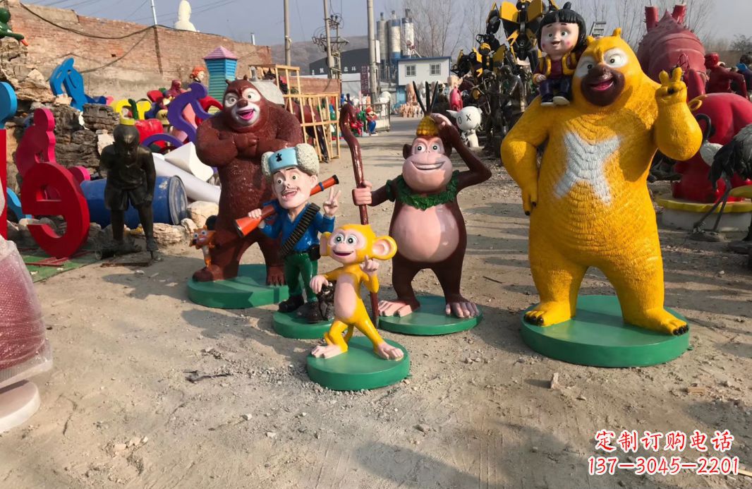商丘玻璃钢仿真熊二雕塑一种可爱的艺术品
