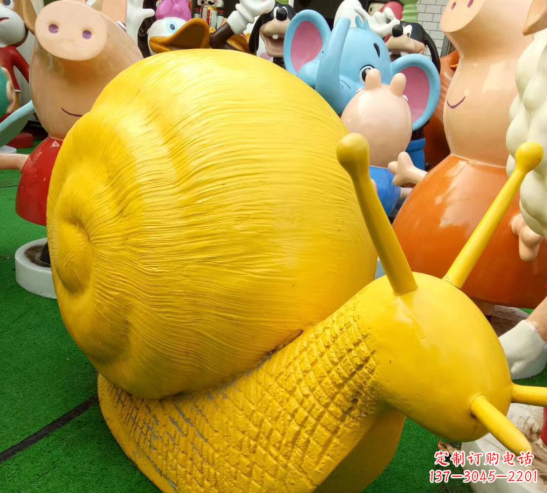 商丘玻璃钢制蜗牛雕塑——精致美观的公园景观