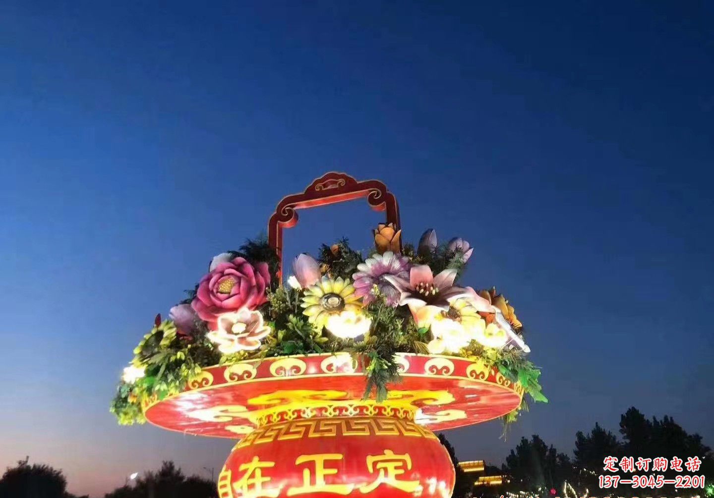 商丘玻璃钢花篮景观雕塑