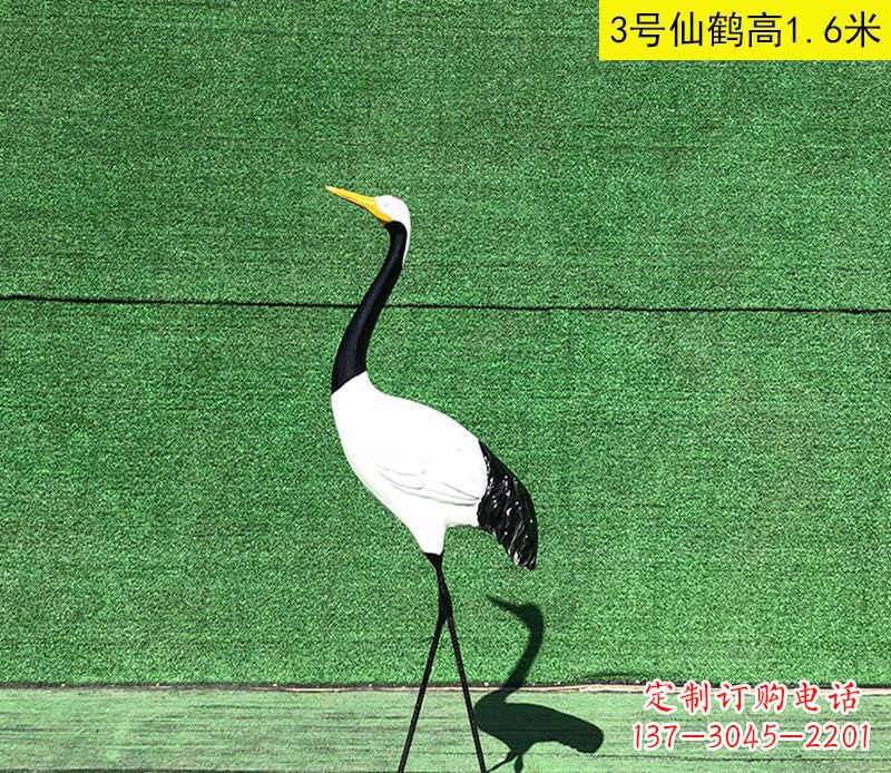 商丘火烈鸟雕塑玻璃钢的艺术之美
