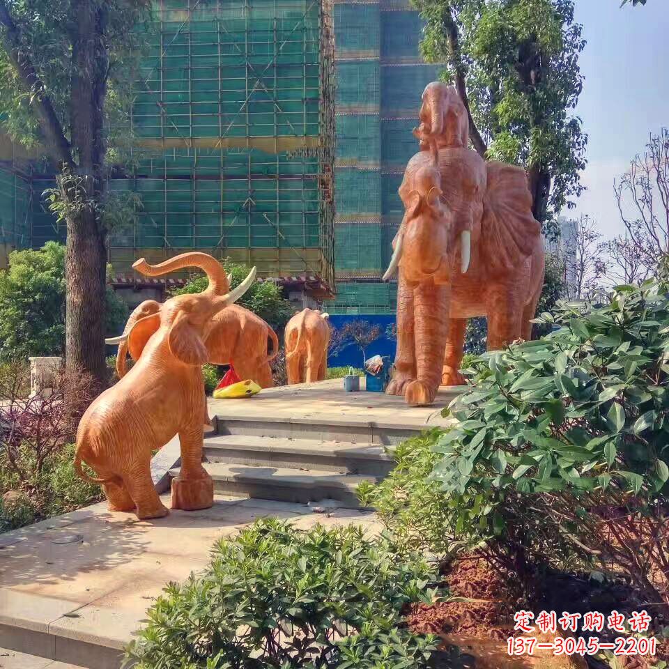商丘玻璃钢卡通大象雕塑——给小区园林带来活力