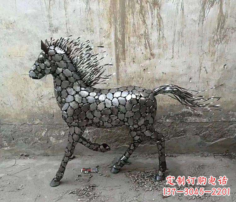 商丘不锈钢奔马雕塑艺术与自由的象征