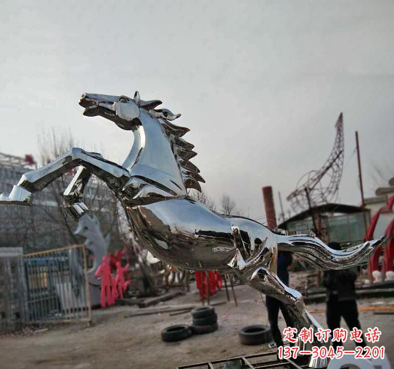 商丘不锈钢奔跑马雕塑驰骋在人间的艺术精灵
