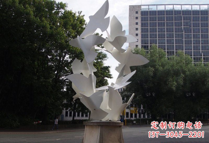 商丘美丽而宁静的不锈钢和平鸽雕塑