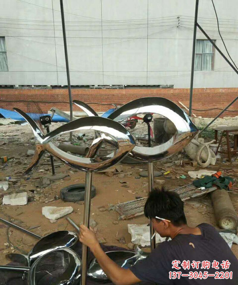 商丘不锈钢抽象鱼动物雕塑 (2)