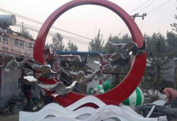 商丘和平鸽雕塑传递和平与希望