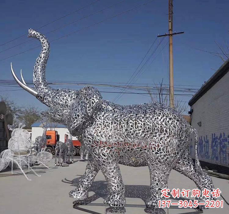 商丘不锈钢大象雕塑象征力量与美丽