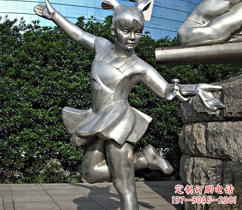 商丘不锈钢儿童踢毽子雕塑传承传统文化
