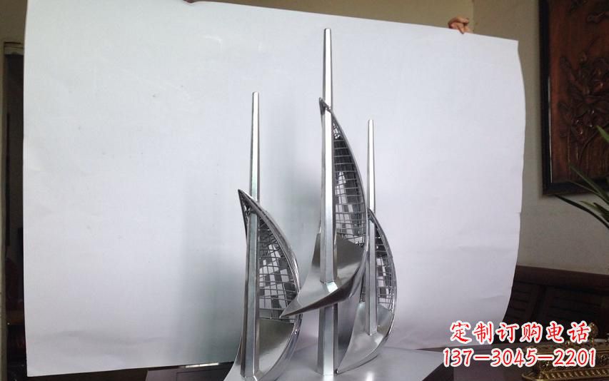 商丘不锈钢帆船雕塑传承精神的象征