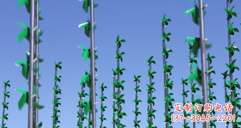 商丘螺旋风车给广场景观带来的旋转欢乐