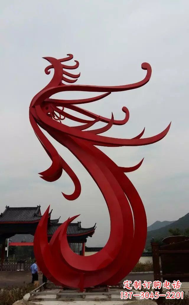 商丘凤凰雕塑象征着和平与繁荣