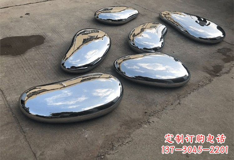 商丘不锈钢水滴雕塑让公园更加美丽