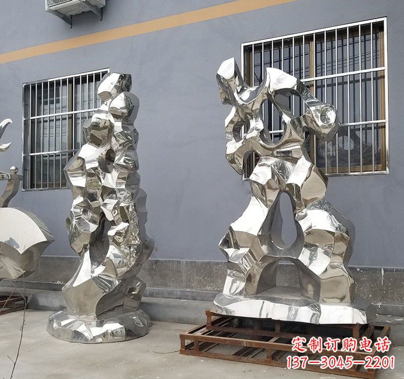 商丘太湖石雕塑精美的艺术品