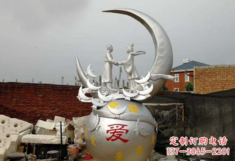 商丘牛郎织女传说的不锈钢雕塑