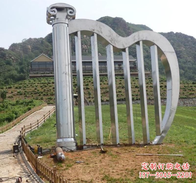 商丘不锈钢竖琴雕塑——雕塑艺术的精粹