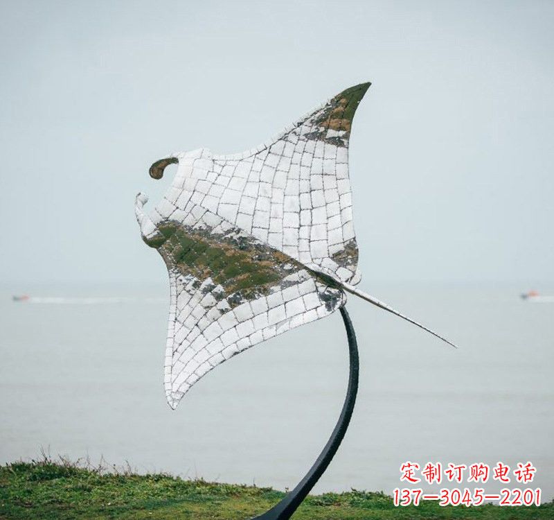 商丘不锈钢海洋动物蝠鲼雕塑艺术与环保的完美结合