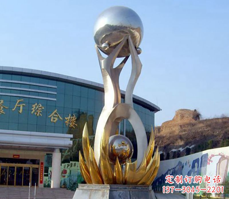 商丘不锈钢荷叶托球雕塑艺术之美