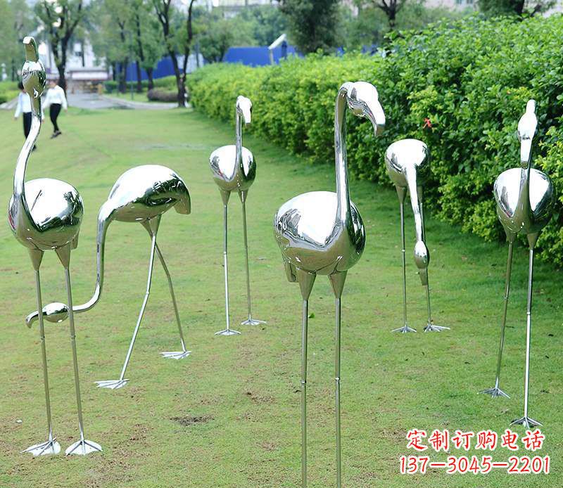 商丘不锈钢火烈鸟雕塑美丽的艺术杰作
