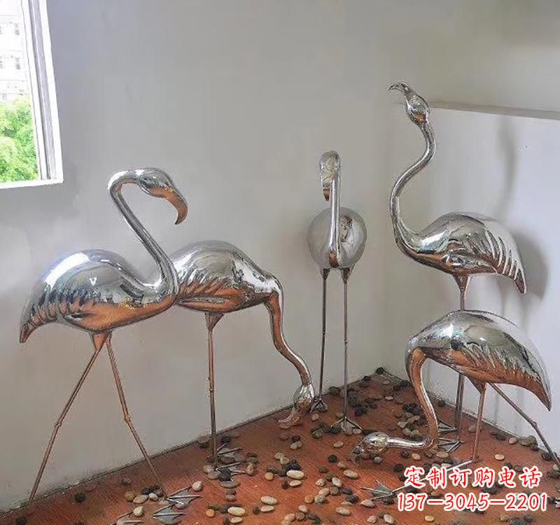 商丘不锈钢火烈鸟象征勇气与活力