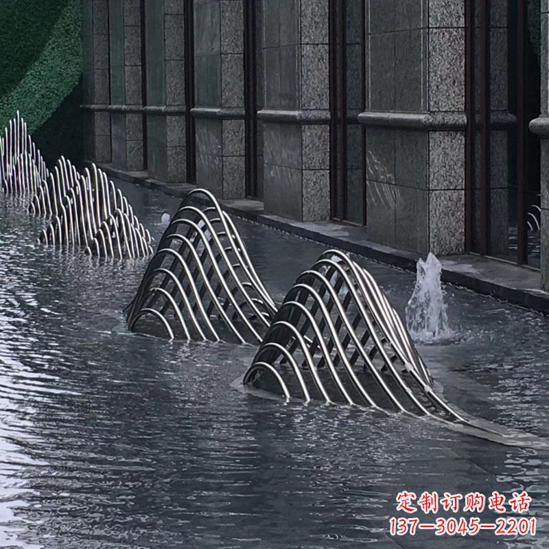 商丘不锈钢假山雕塑精美外形，百变造型