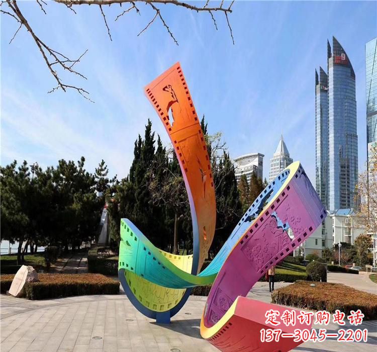 商丘波浪状的不锈钢胶卷雕塑