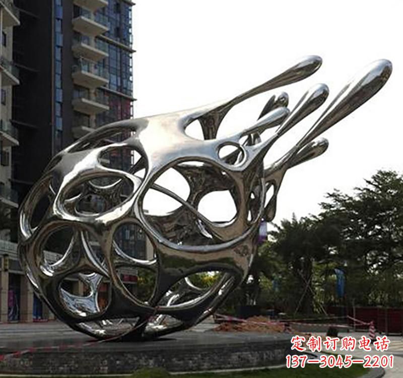 商丘不锈钢镜面火龙果雕塑精致的艺术瑰宝