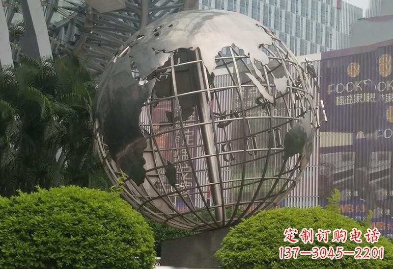 商丘不锈钢地球仪雕塑一个精美的艺术品