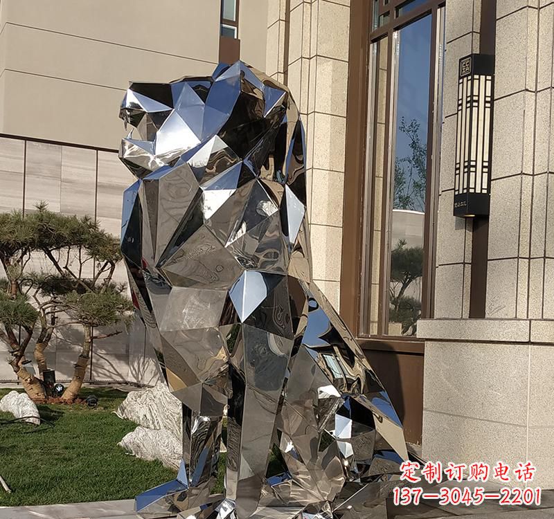 商丘不锈钢狮子雕塑精美而又富有艺术感