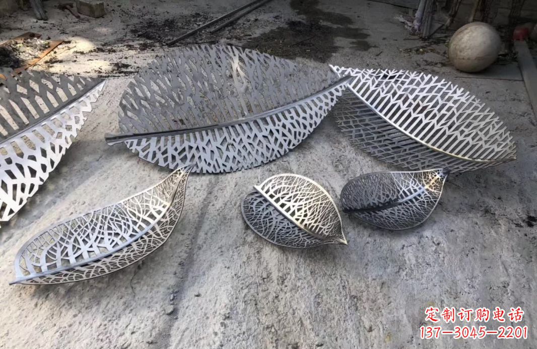 商丘优雅的不锈钢树叶雕塑