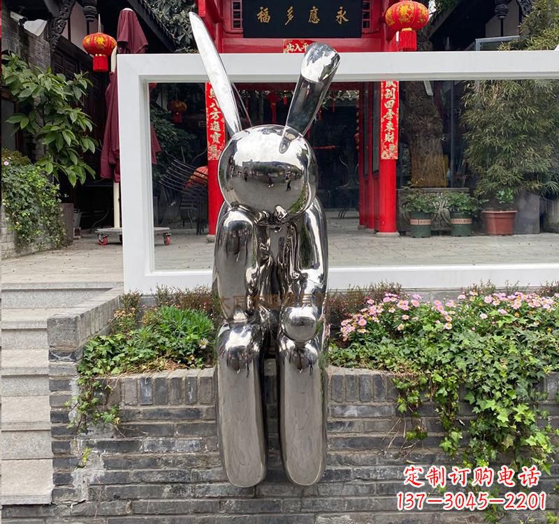 商丘不锈钢兔子雕塑精美的艺术作品