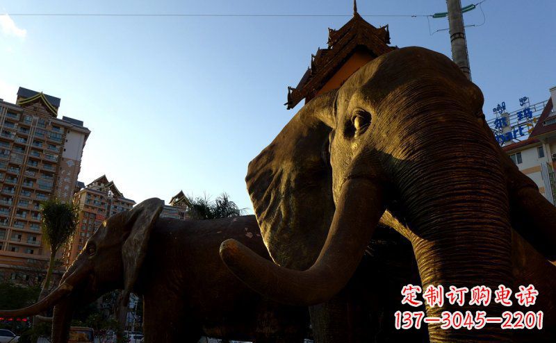 商丘步行街上的大象雕塑——给街道带来活力