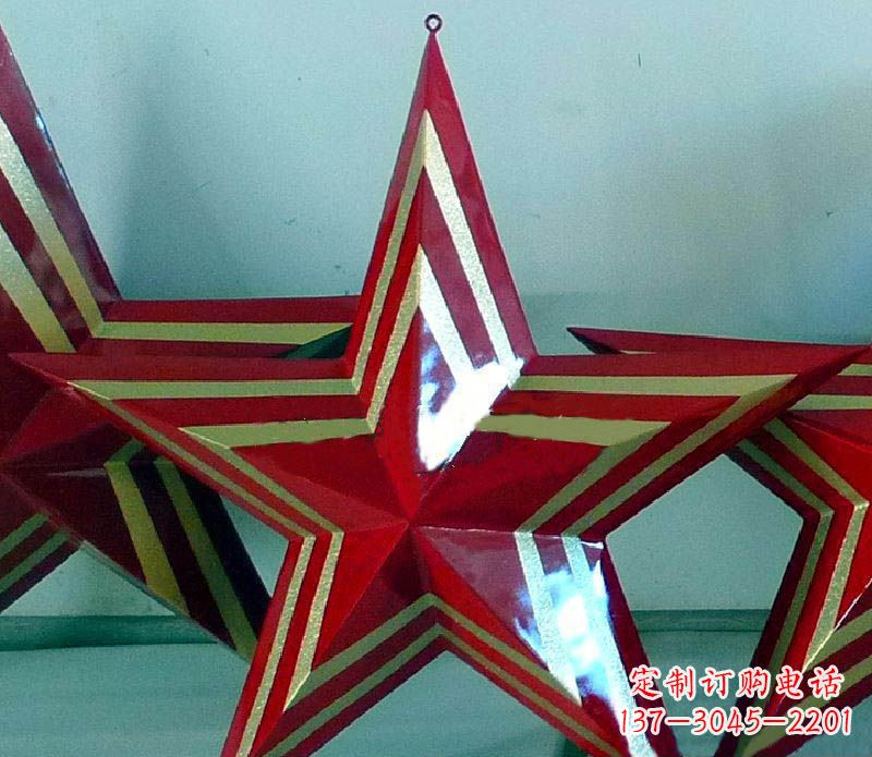 商丘部队的荣耀五角星雕塑