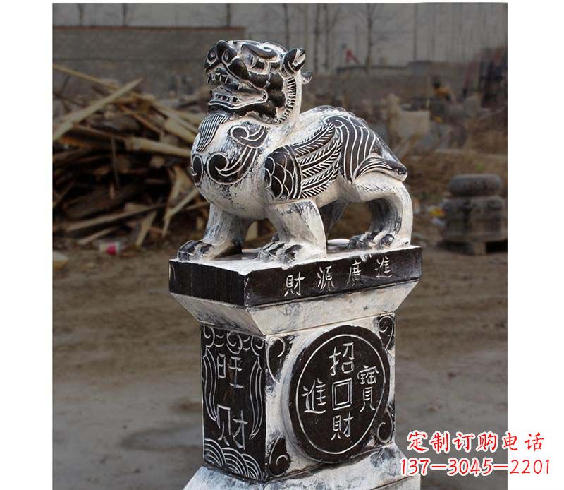 商丘门墩雕塑财源广进的象征