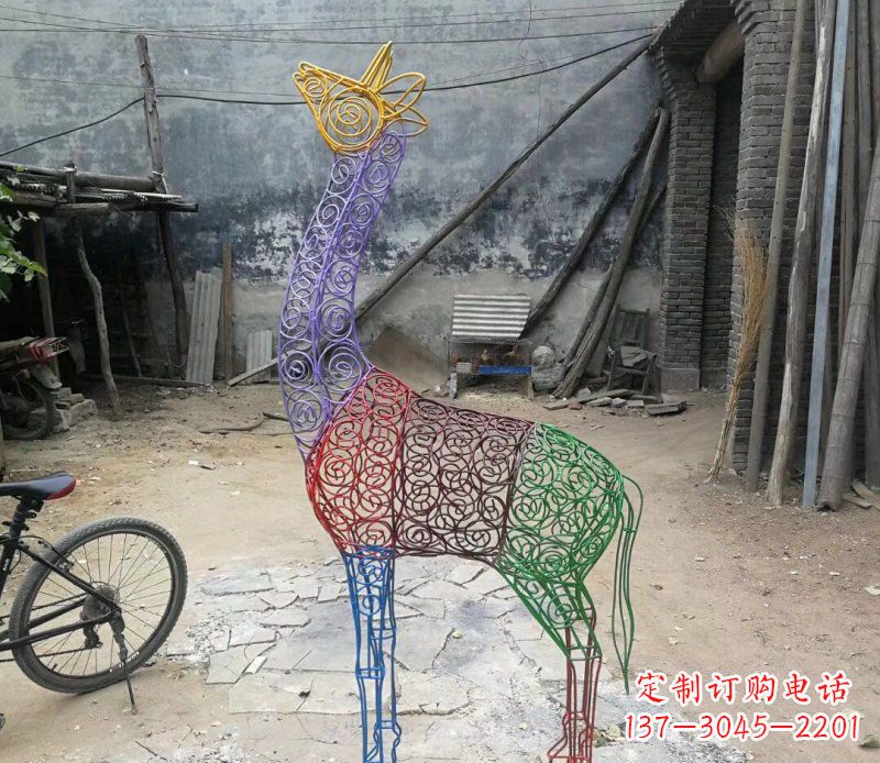 商丘彩色不锈钢镂空梅花鹿雕塑——精美艺术品