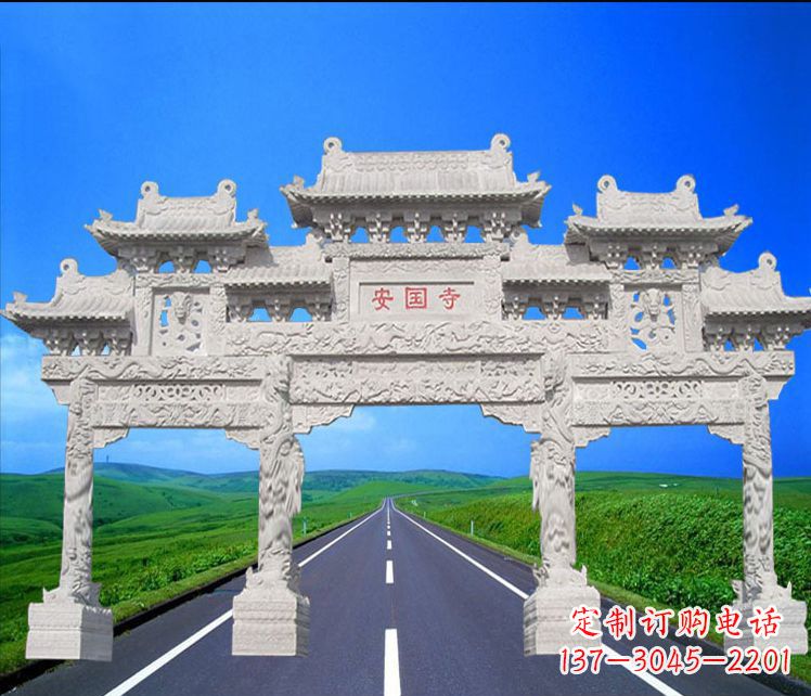 商丘城市中的石雕牌坊雕塑
