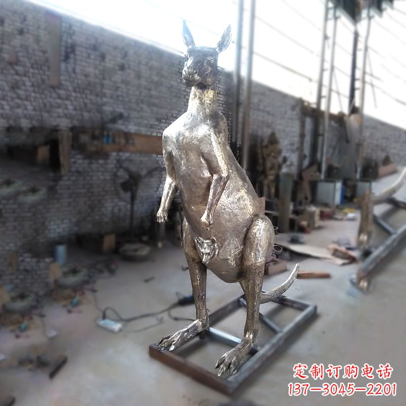 商丘纯铜铸造的袋鼠雕塑