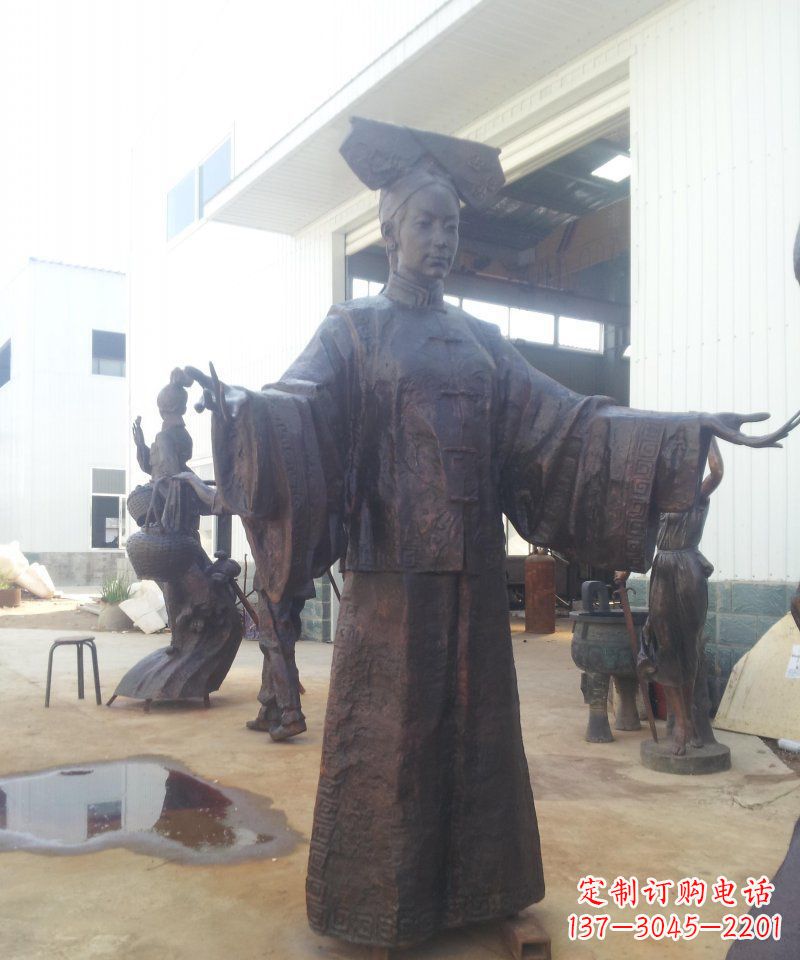 商丘清朝女子古代人物铜雕塑