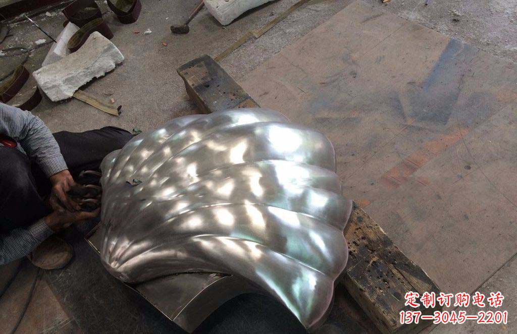 商丘精致现代的不锈钢贝壳雕塑