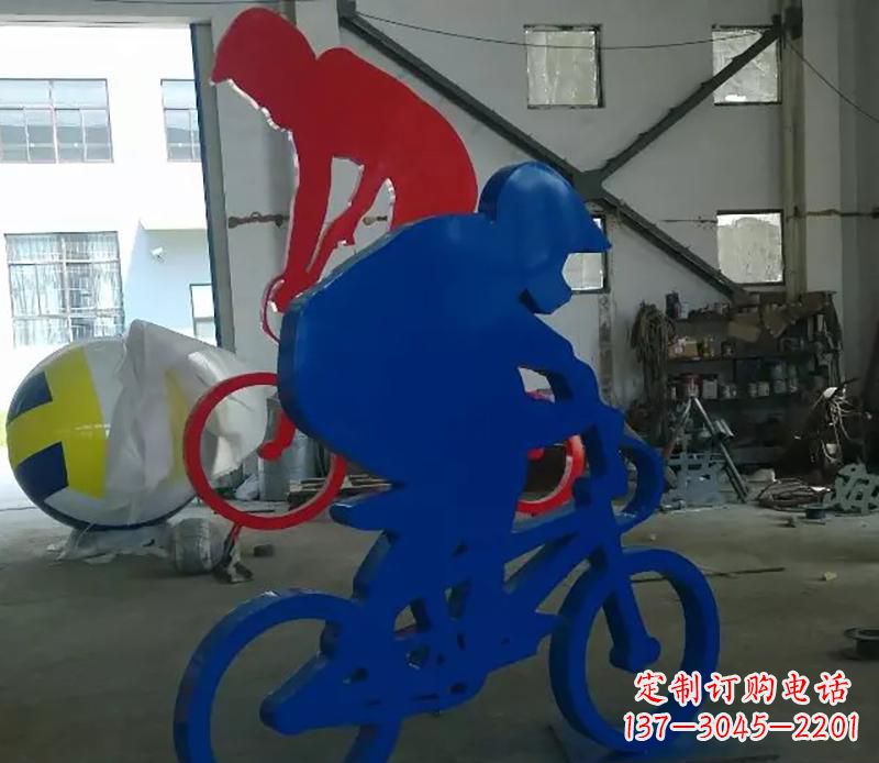 商丘公园不锈钢骑自行车运动人物雕塑