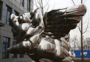 商丘精美不锈钢大翅膀猪景观雕塑