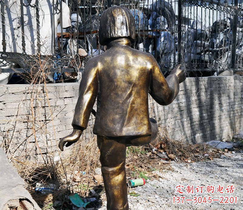 商丘纯正艺术——公园小女孩踢毽子铜雕