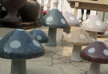 商丘别具特色的蘑菇石雕