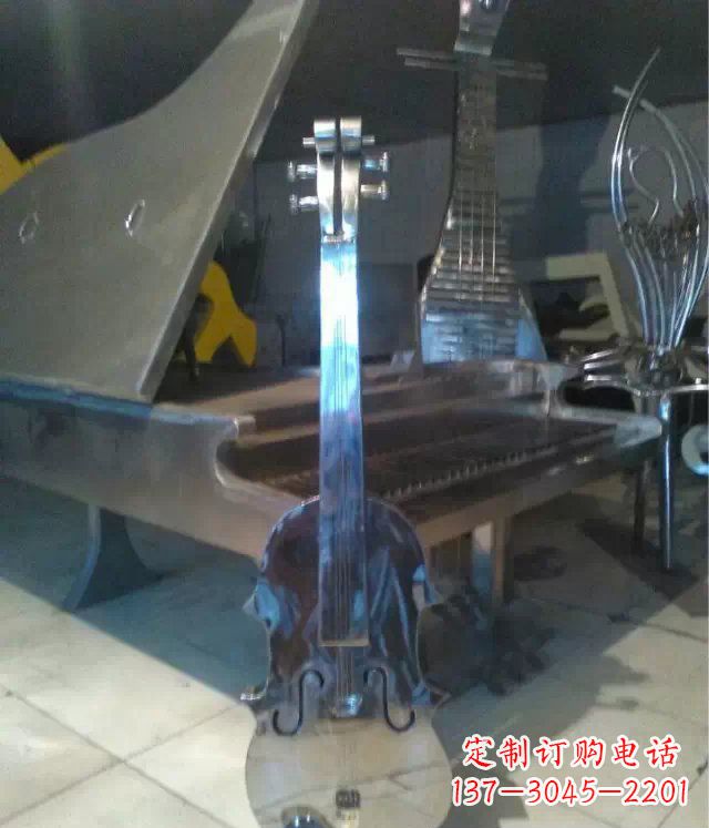 商丘广场不锈钢吉他景观雕塑