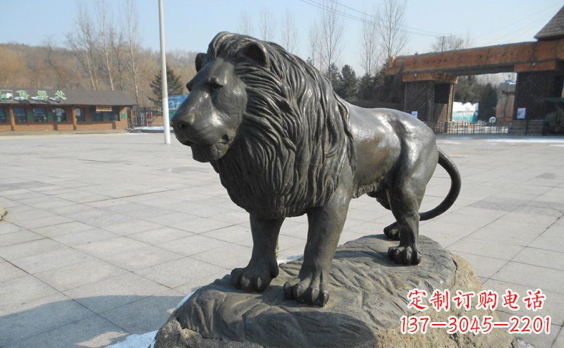 商丘中领雕塑推出一款精美的华丽非洲狮铜雕，将…
