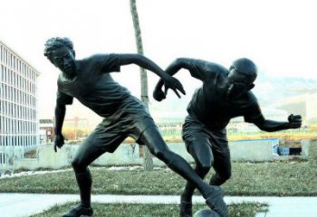 商丘中领雕塑-复原完美动态，足球铜雕玩偶