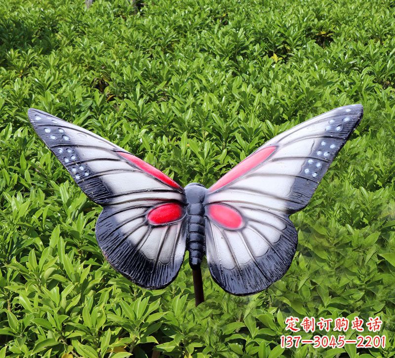 商丘灰黑色仿真蝴蝶摆件园林玻璃钢彩绘动物雕塑