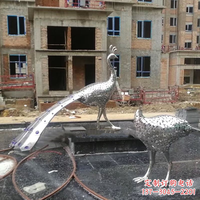 商丘孔雀不锈钢雕塑