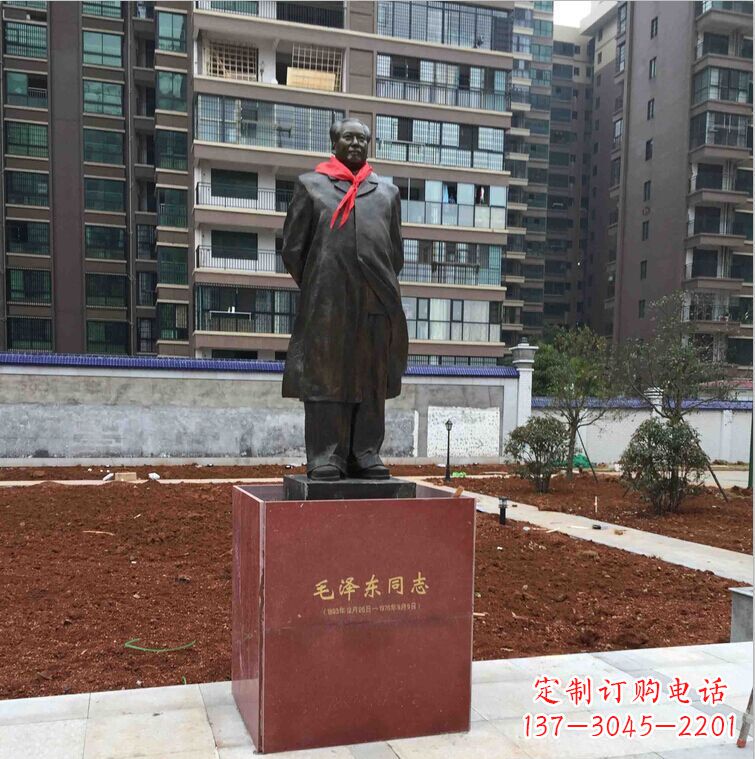 商丘毛主席消防支队伟人铜雕