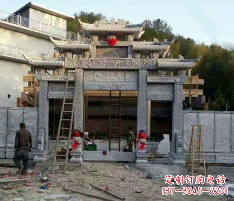 商丘三门仿古石雕牌坊打造质感升级的精致建筑